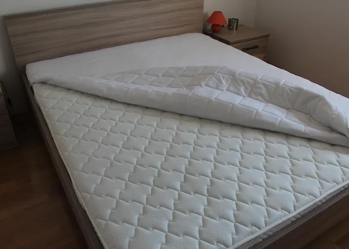 Villa Iris Apartments